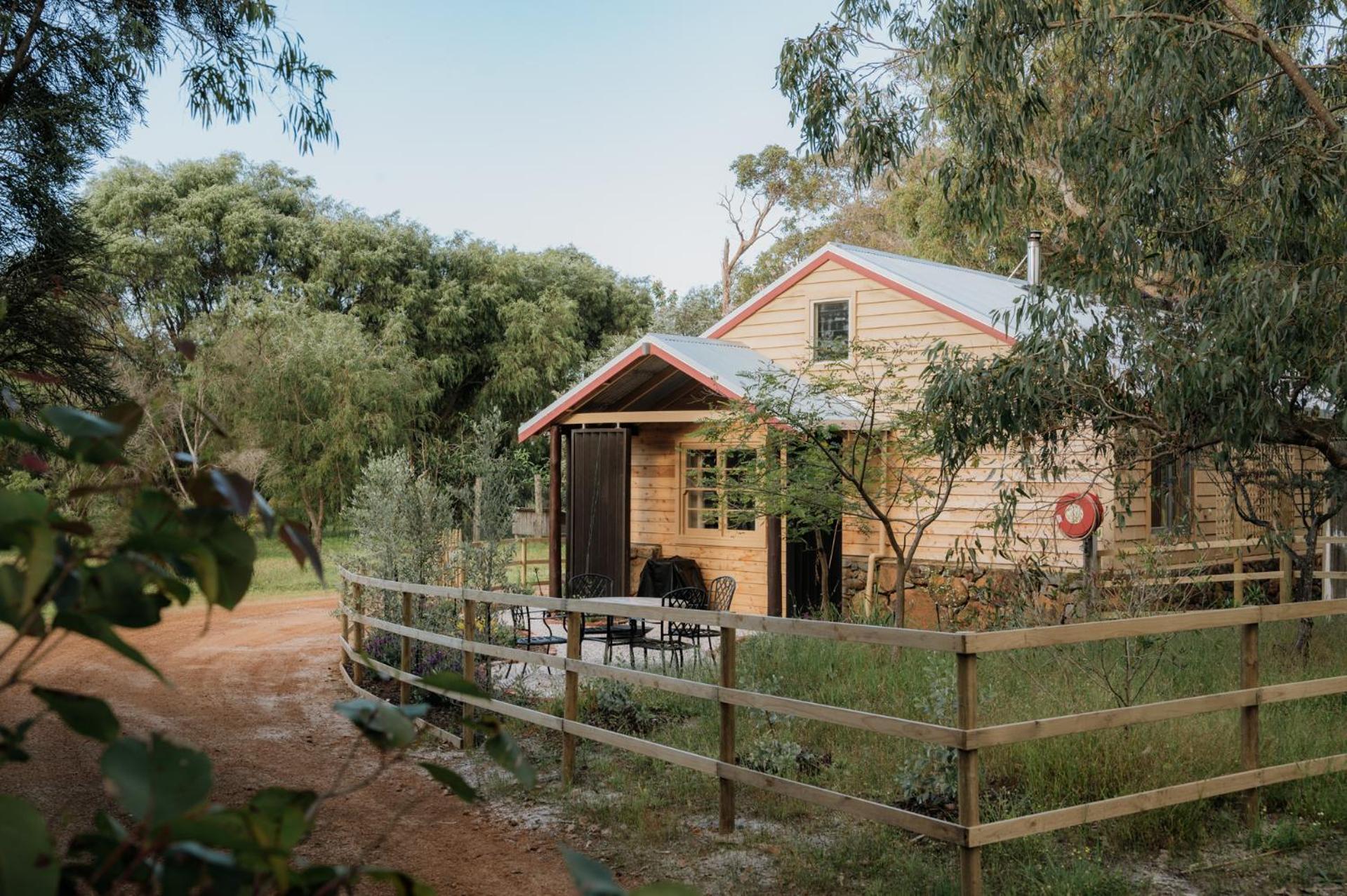 Orchard Cottage - Quiet Farm Escape Yallingup Siding Eksteriør billede